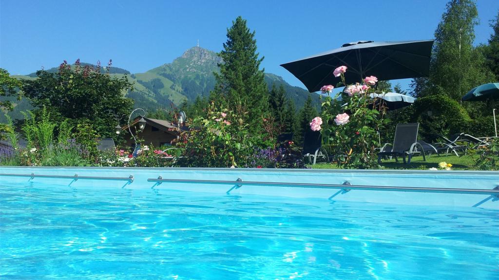 Hotel mit  beheiztem Pool - Rosenhof bei Kitzbühel